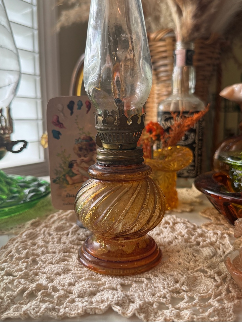 Amber Glass Oil Lamp - Picture 4 of 4